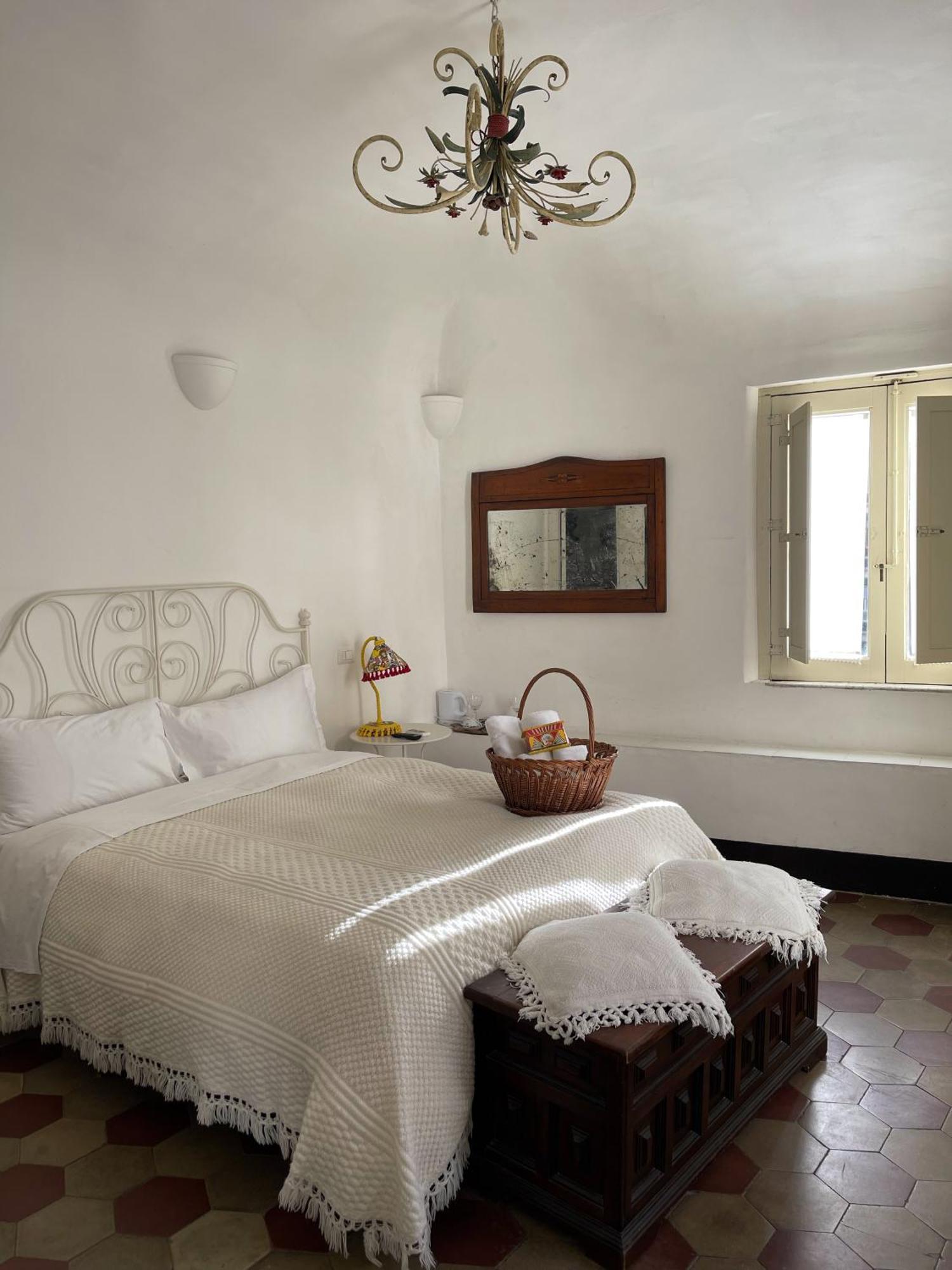 Fera O' Luni Bed and Breakfast Catania Eksteriør billede